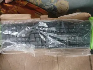 Gigasonic Keyboard, Rezor Blue Mouse Pad, Ports HUB