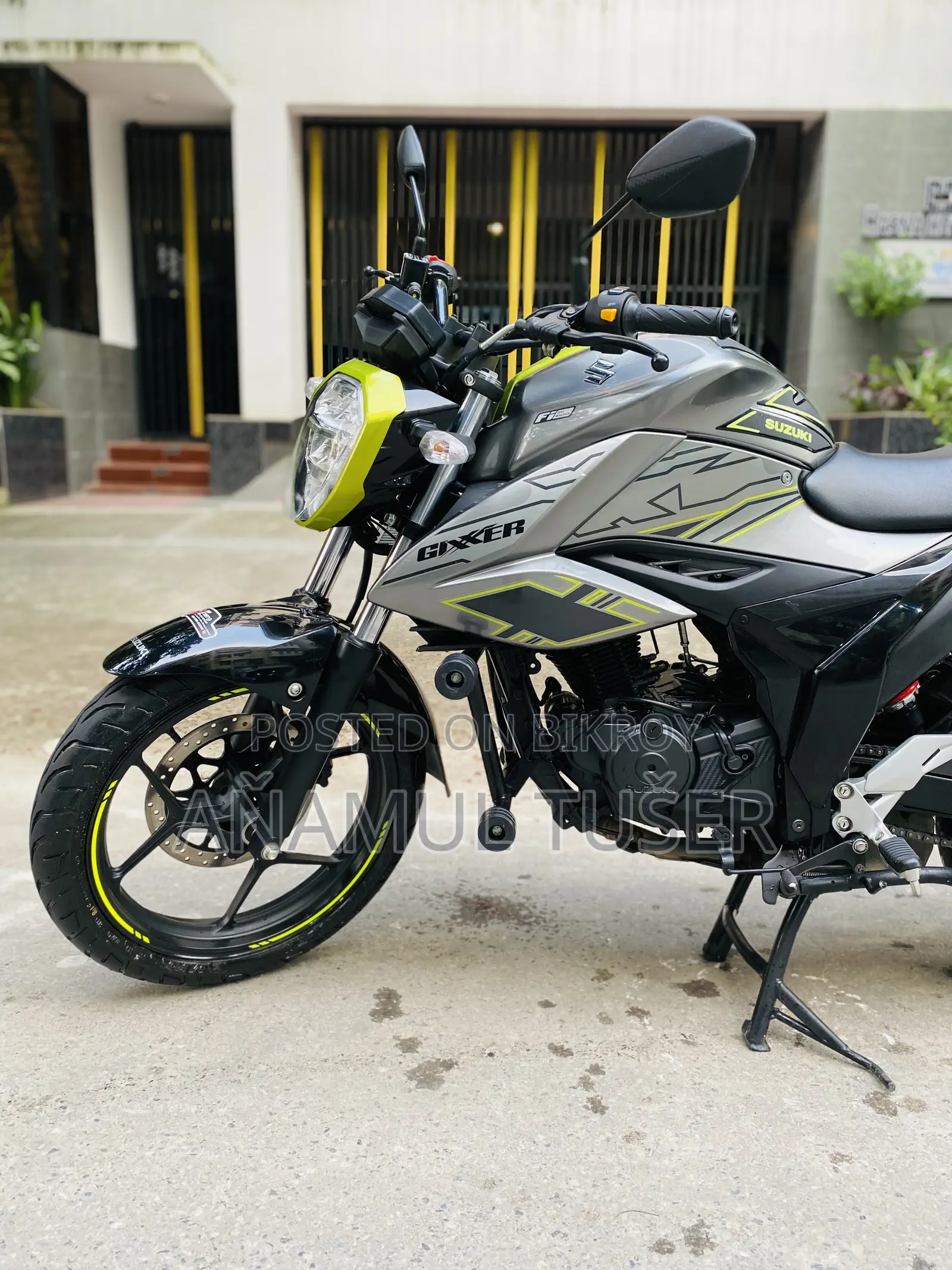 Suzuki Gixxer 2026 Gray