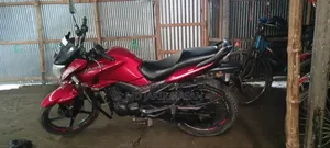 Hero Hunk 150 2022 Red