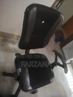 Used in the office. Selling because I will buy a new one.
