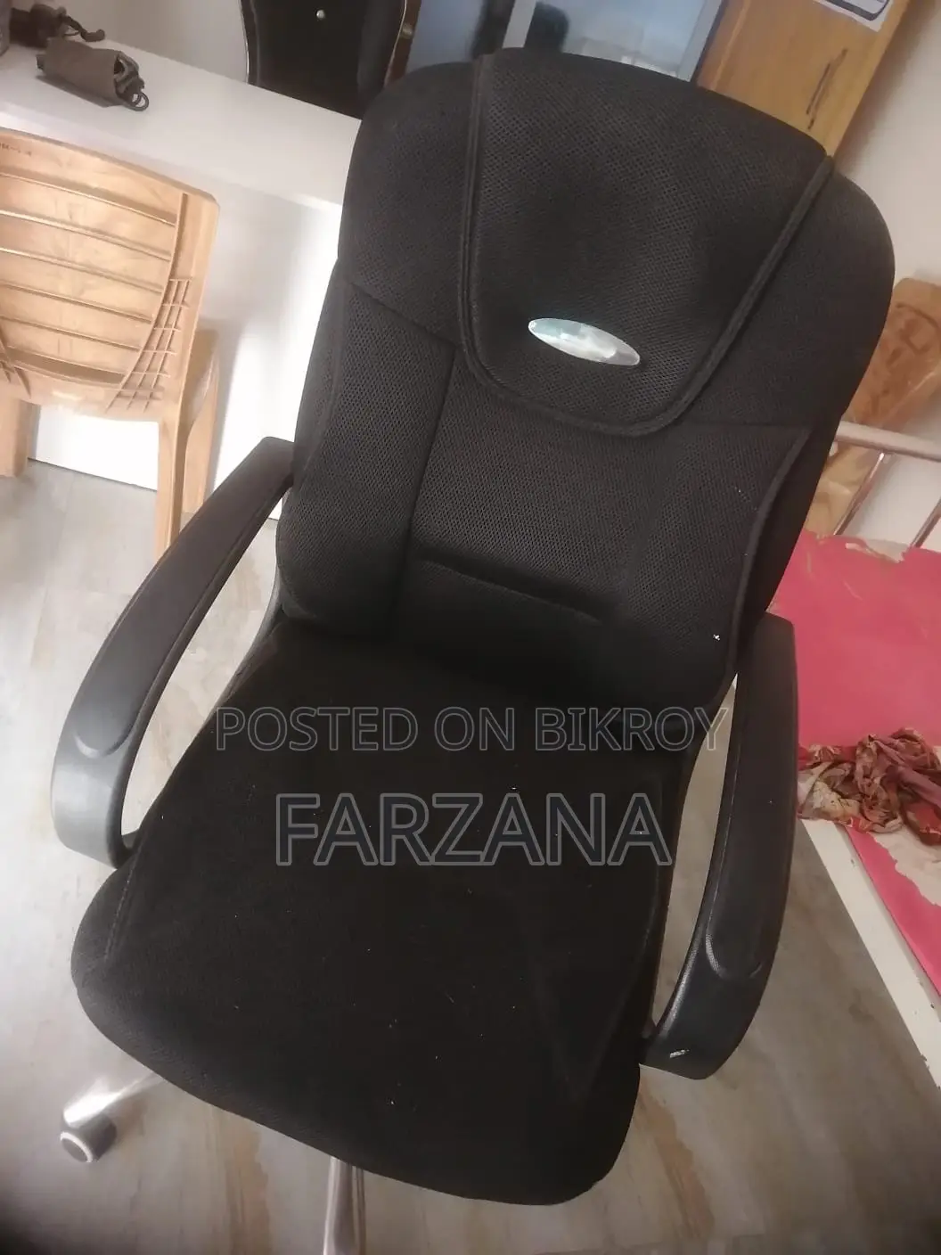 Used in the office. Selling because I will buy a new one.