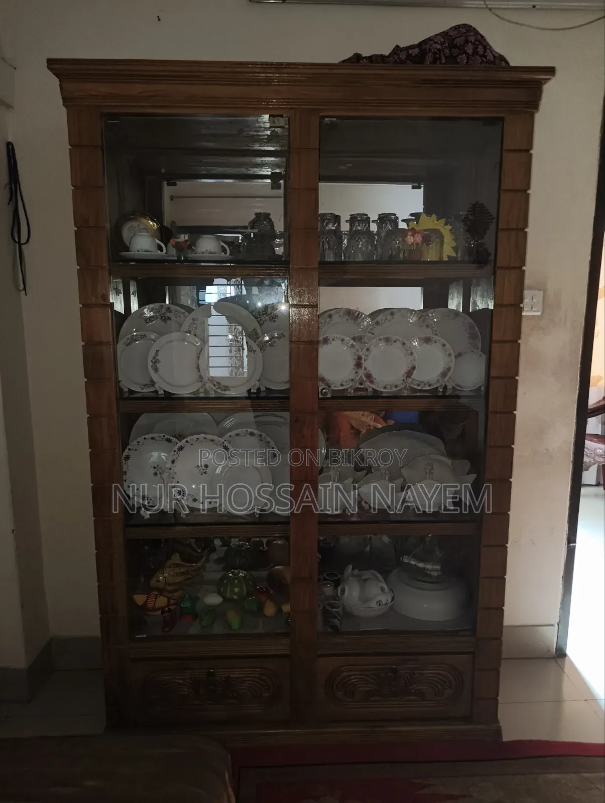 Wall Showcase