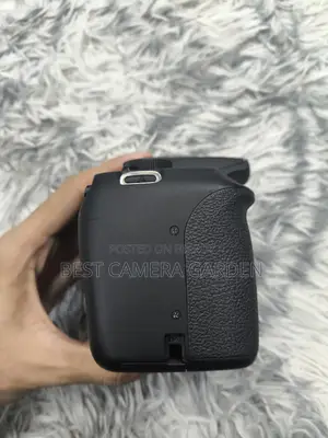 Canon 1200D Only