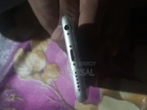 Apple iPhone 6s 64 GB Silver