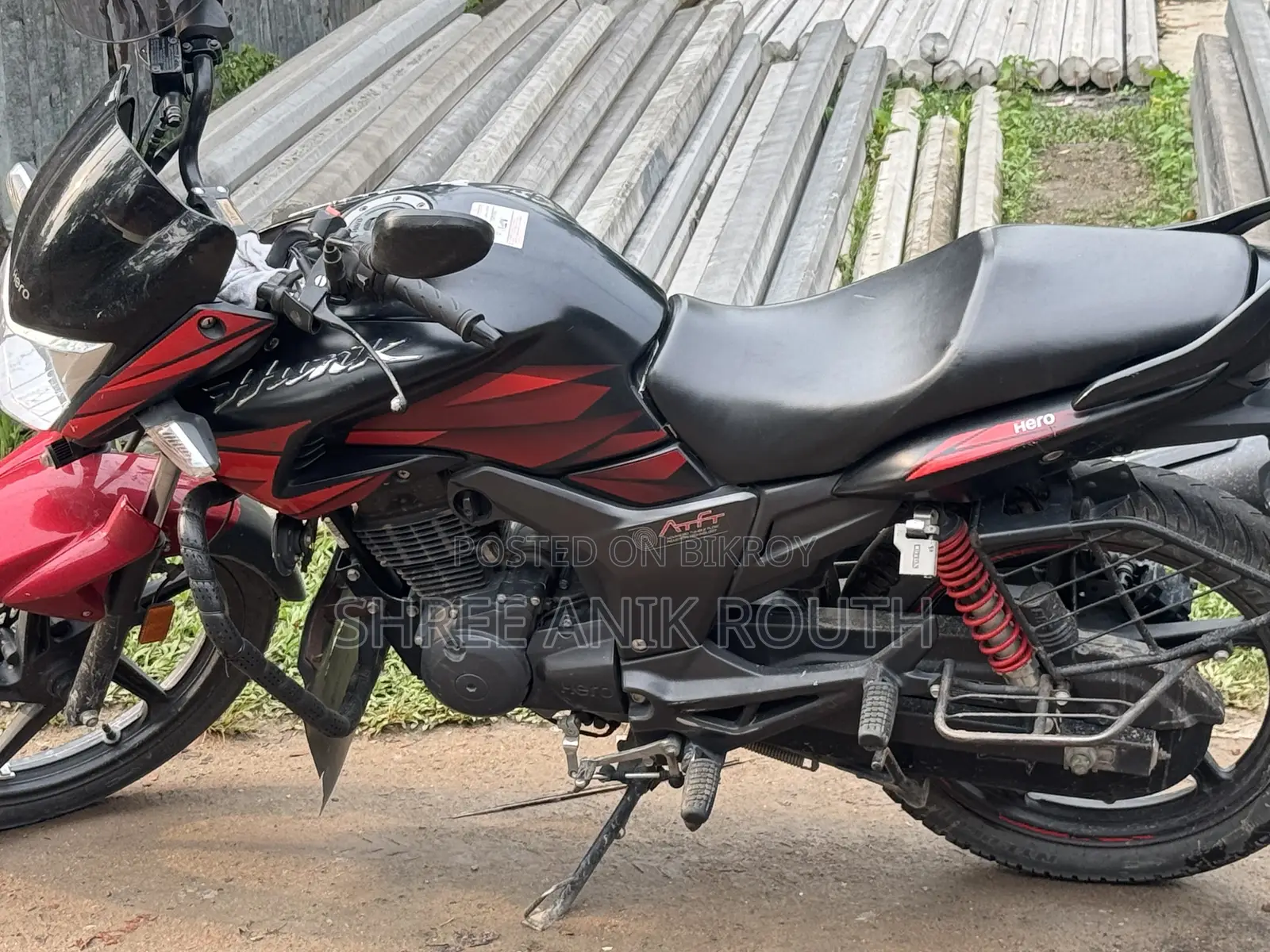 নতুন হিরো হাংক ২০২৩ লাল