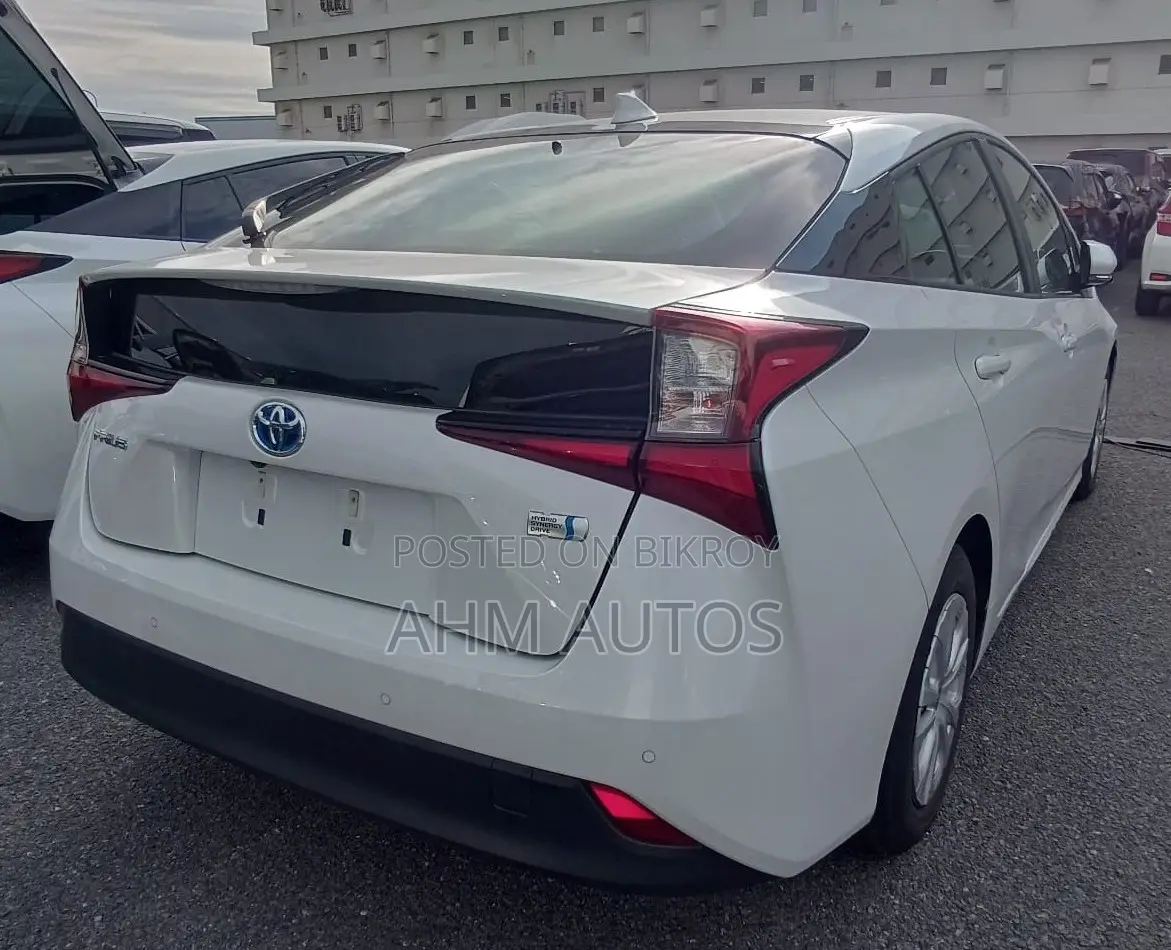 Toyota Prius 2021 Pearl