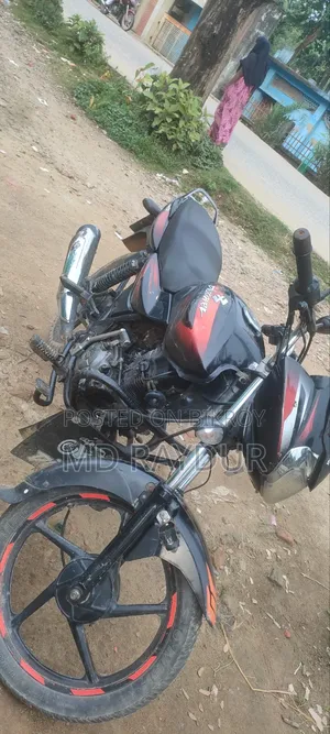 বাজাজ ডিসকভার ১২৫ ২০১৪ কালো