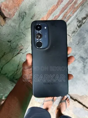 টেকনো স্পার্ক ৪০ প্রো ১২৮ জিবি কালো