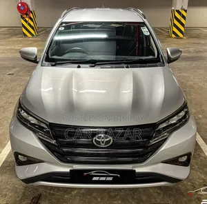 টয়োটা রাশ ১.৫ আরডাব্লুডি ২০১৯ সিলভার