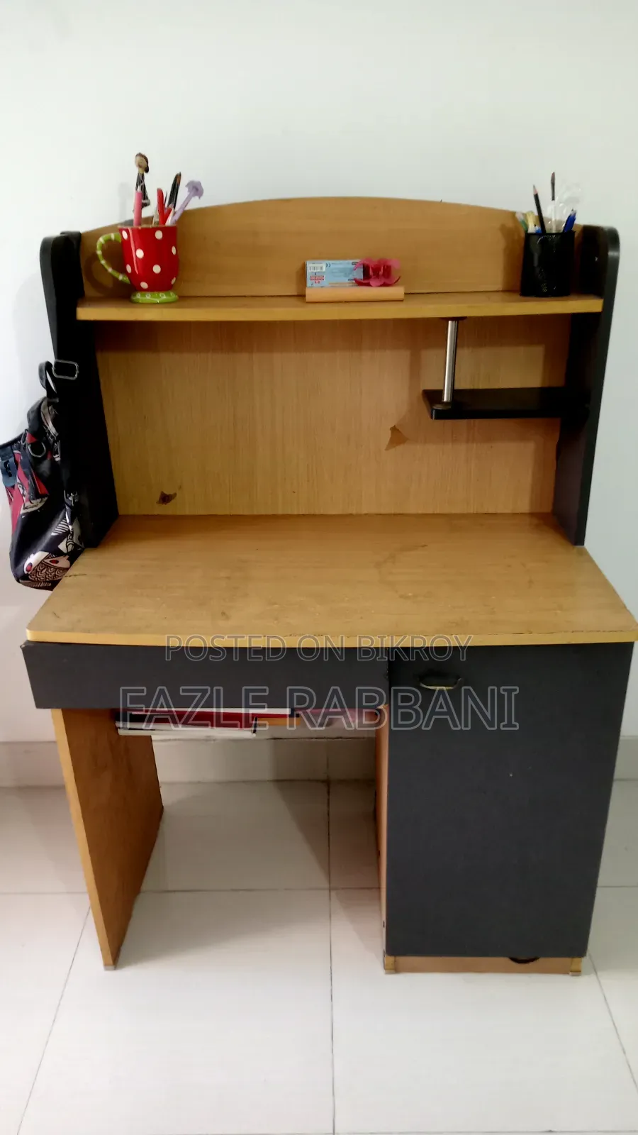 A beautiful Shil Koroi bed and a beautiful table