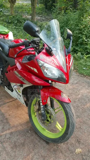 Yamaha R15M 2012 Red