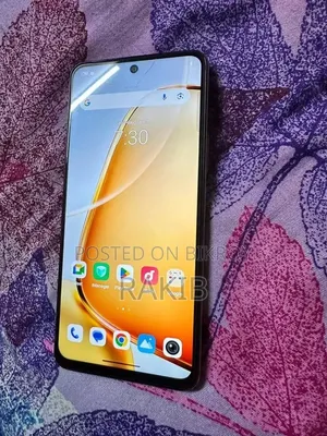 Vivo Y28 256 GB Gold