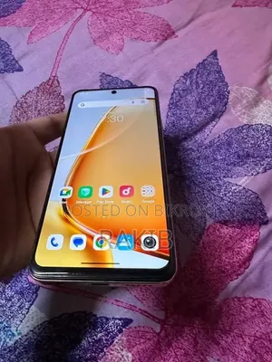Vivo Y28 256 GB Gold