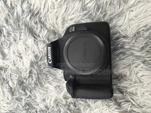 Canon 2000D Only Body