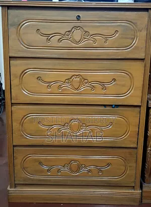 Four-compartment Wardrobe
