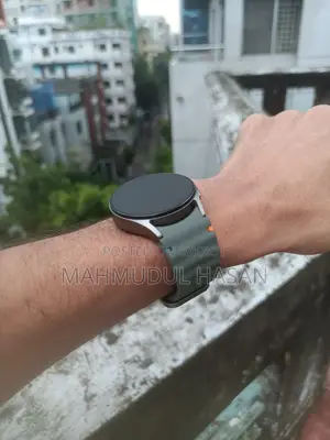 স্যামসাং গ্যালাক্সি ওয়াচ সেভেন ৪০ মিমি এসএম-এল৩০০ অরিজিনাল
