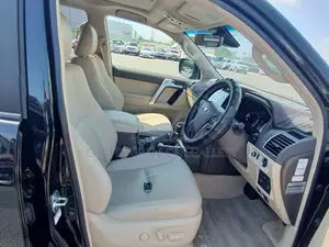 Toyota Land Cruiser Prado 2022 Black