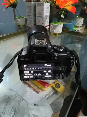 Canon Camera Model 100D