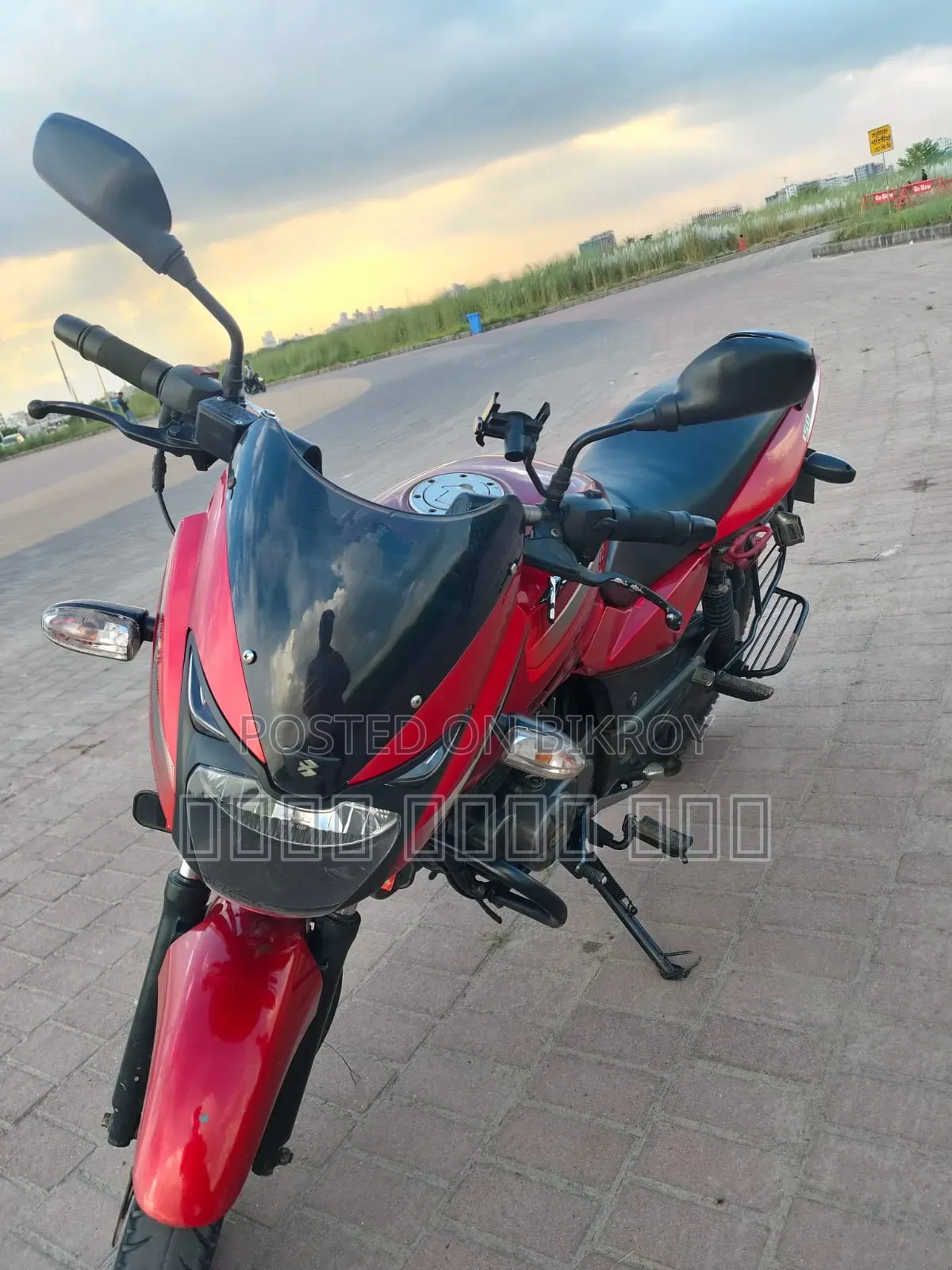 বাজাজ পালসার ১৫০ ২০১৮ লাল
