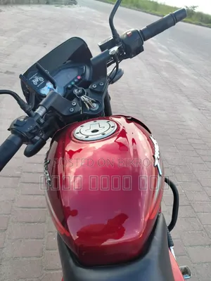 বাজাজ পালসার ১৫০ ২০১৮ লাল