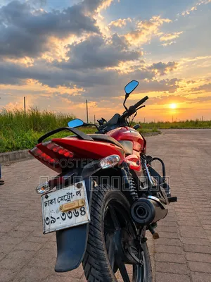 বাজাজ পালসার ১৫০ ২০১৮ লাল