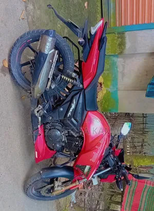 TVS Apache RTR 160 2V 2022 Red
