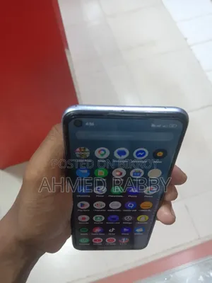 রিয়েলমি ১২৮ জিবি