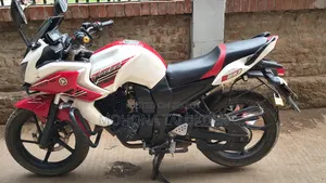 Yamaha Fazer V1 2014 Red