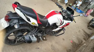 Yamaha Fazer V1 2014 Red