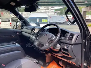 Toyota HiAce 2021 Black