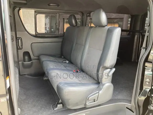 Toyota HiAce 2021 Black