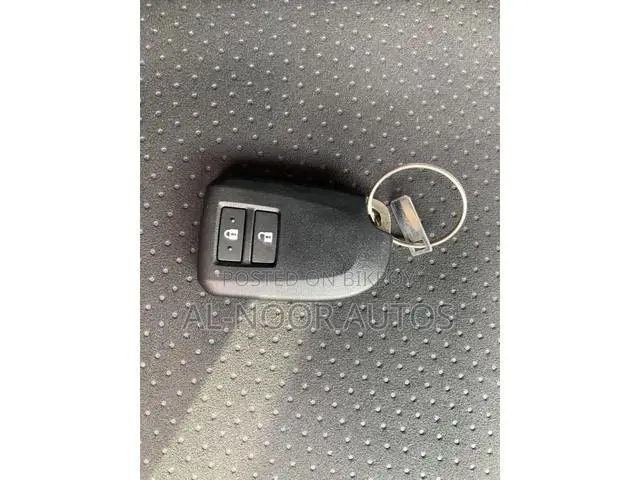 Toyota HiAce 2021 Black