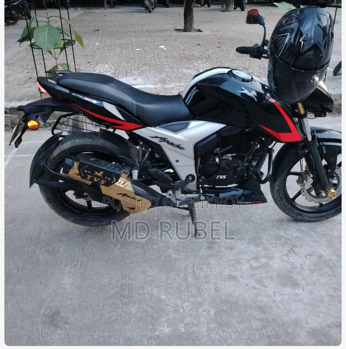 TVS Apache 160 4V 2024 Black
