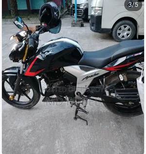 TVS Apache 160 4V 2024 Black