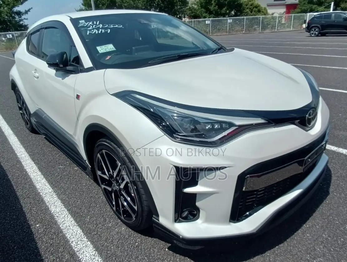 Toyota C-HR 2021 Pearl