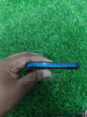 Vivo Y11 32 GB Blue