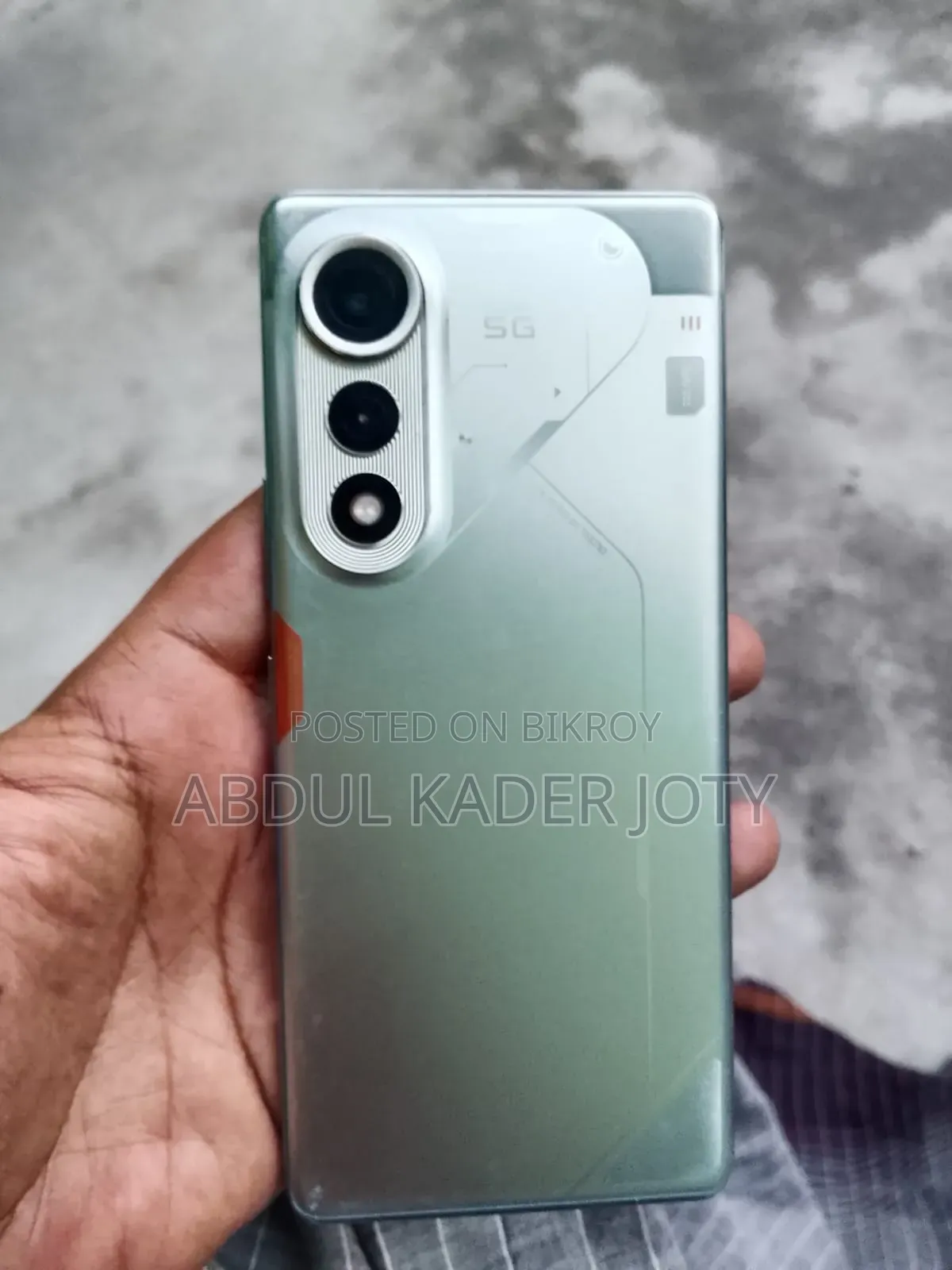 Tecno Pova Curve 256 GB Silver