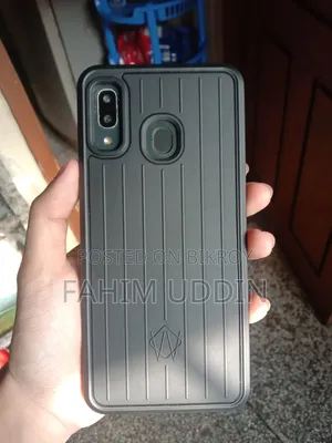 Samsung Galaxy A20 32 GB Gray