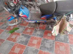 টিভিএস এক্সএল ১০০ ২০১৮ নীল