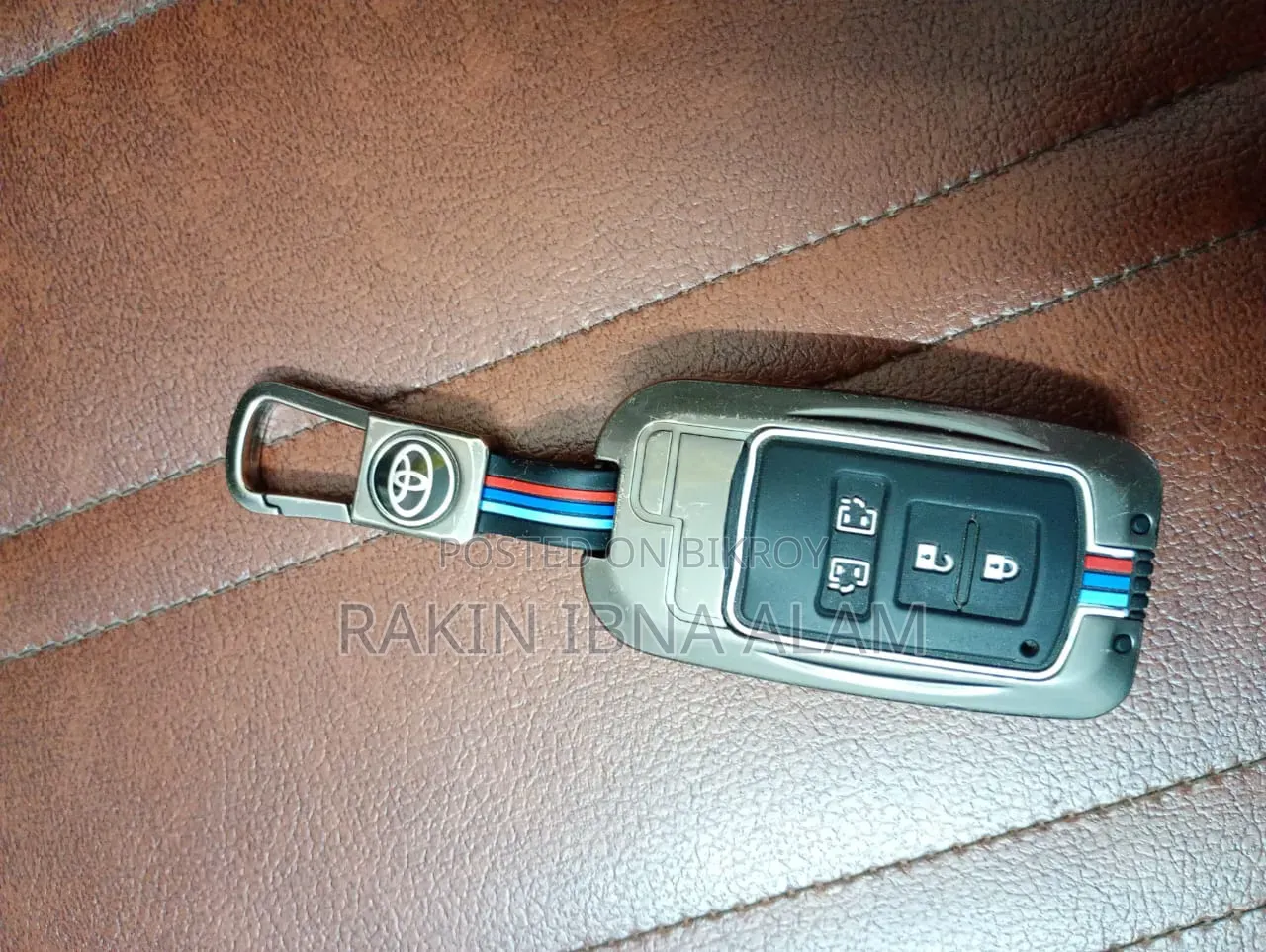 টয়োটা নোহা ২০১৪ পার্ল