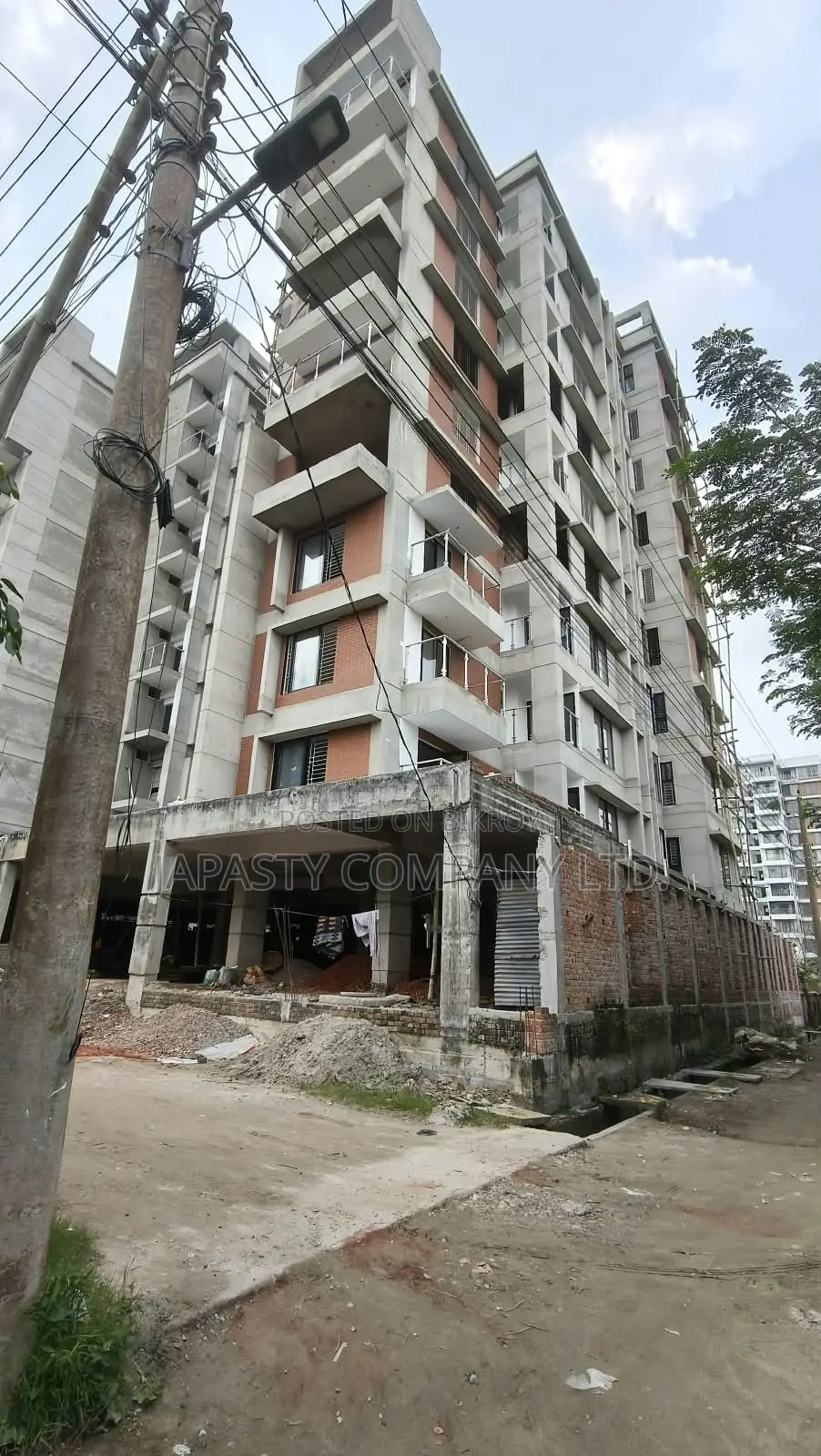 4 Bedroom Apartment in Japasty, Basundhara for sale