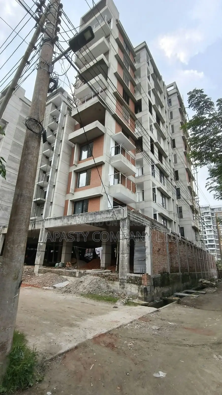 4 Bedroom Apartment in Japasty, Basundhara for sale