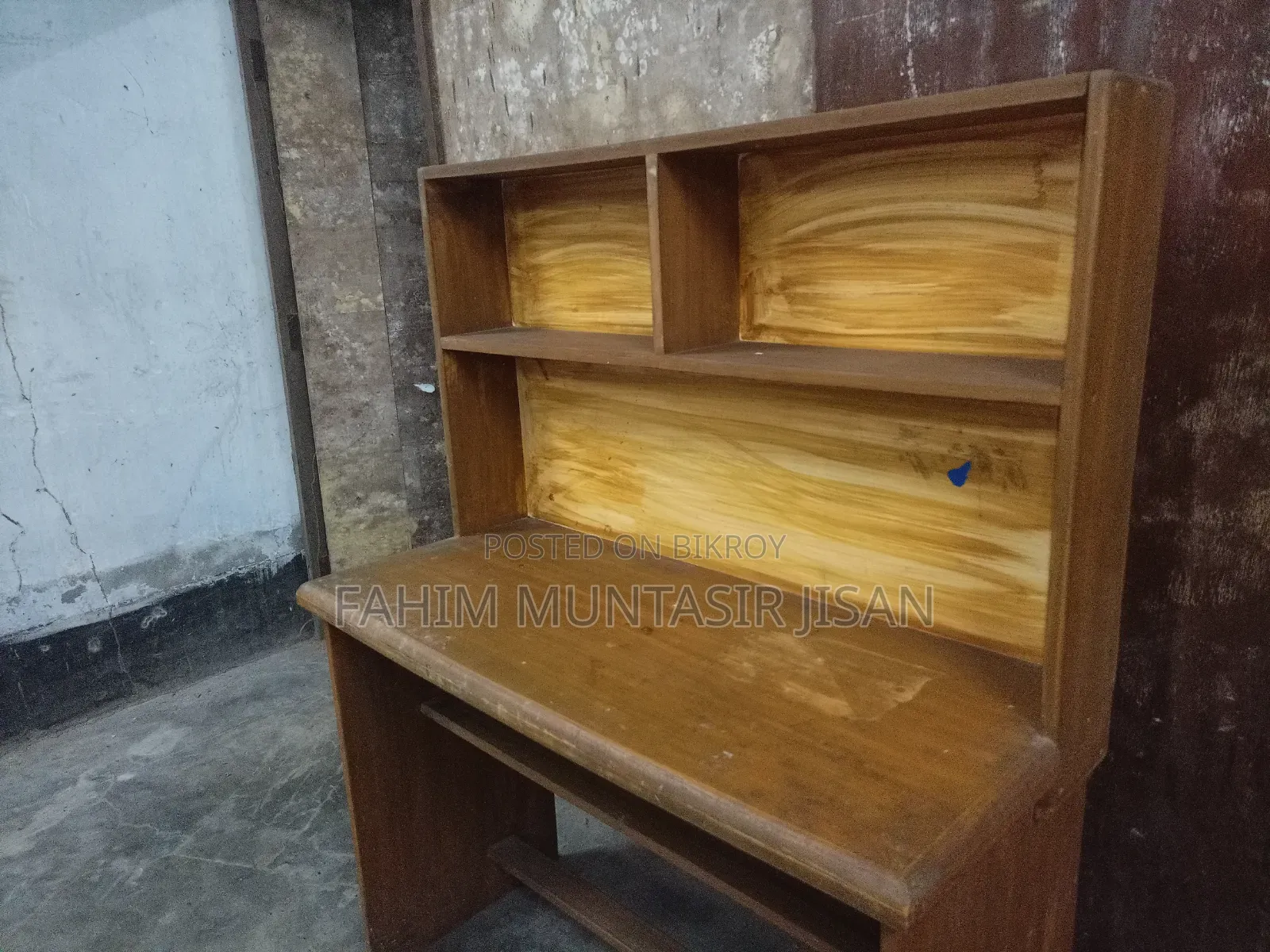 Reading Table