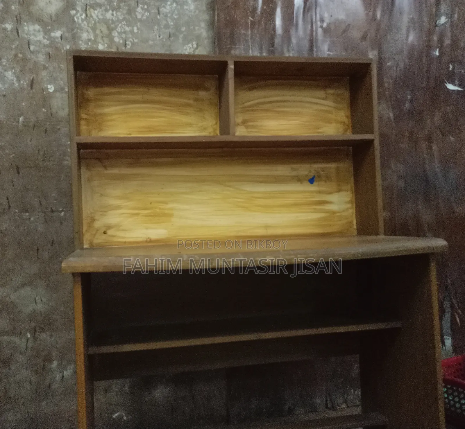 Reading Table