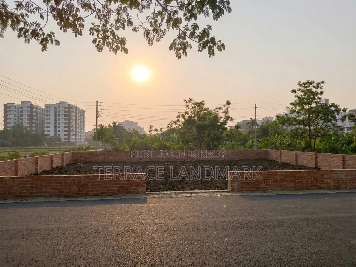 10 Katha South Face Plot for Sale in M Block