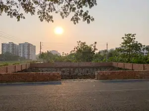 10 Katha South Face Plot for Sale in M Block