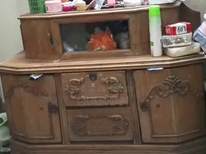 Dressing table, mirror is completely fresh and you will not find any scratches.