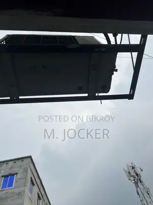 2 টা a/C - ১ ও ১.৫ টন এসি