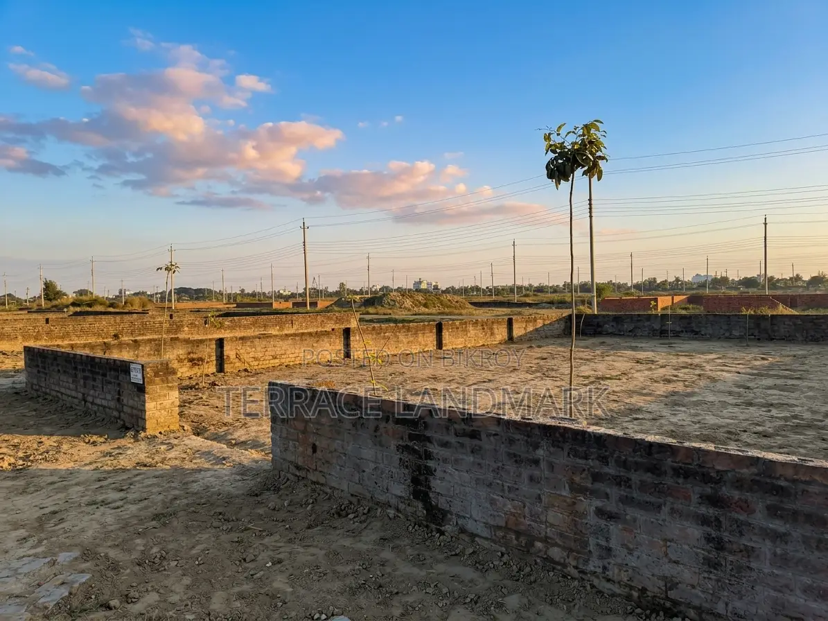 5 Katha South Facing Plot in N Block