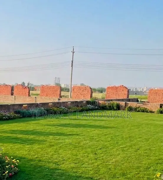 5 Katha South Facing Plot in N Block